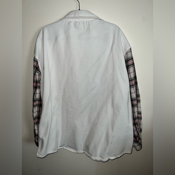 ASOS/MISSGUIDED Plus denim shirt in white color block check - Picture 4 of 5